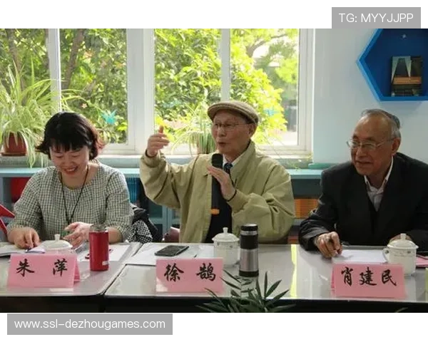 比尔倡导青少年阅读,成立读书俱乐部促进成长 比尔倡导青少年阅读,成立读书俱乐部促进成长